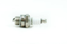 Cargar imagen en el visor de la galería, Spark Plug Repl OEM Shindaiwa, Echo CJ8, NGK, BM6A